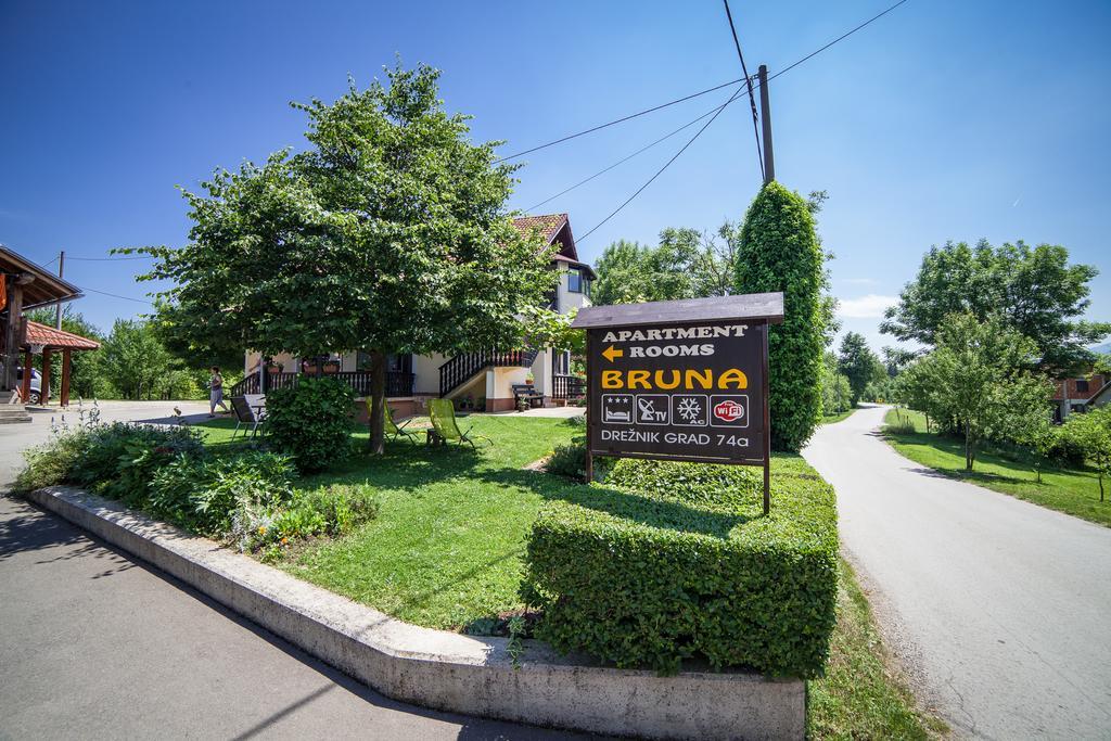 Apartmant & Room Bruna Drežnik Grad Exteriér fotografie