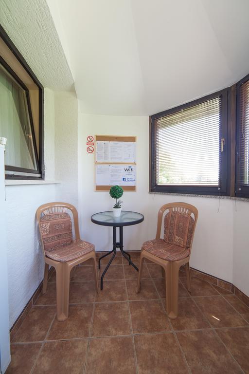 Apartmant & Room Bruna Drežnik Grad Exteriér fotografie